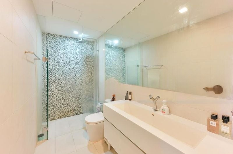 THE ROCHESTER RESIDENCES 4