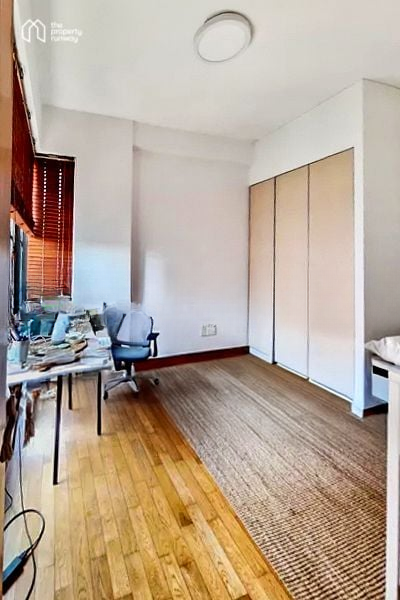 ADAM PARK CONDOMINIUM 5