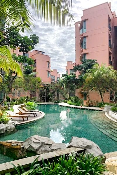 ADAM PARK CONDOMINIUM 12