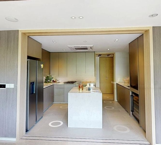 PINETREE HILL 8