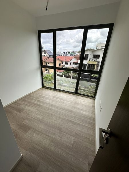 THE WATERGARDENS AT CANBERRA 8