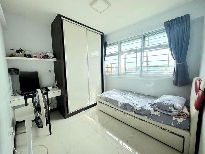 TAMPINES AVE 1 2