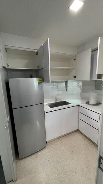 EIGHT RIVERSUITES 12