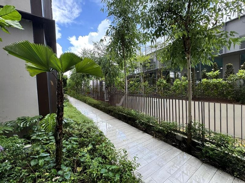 DAIRY FARM RESIDENCES 8