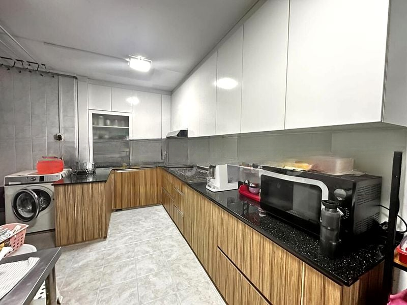 JURONG WEST ST 42 10