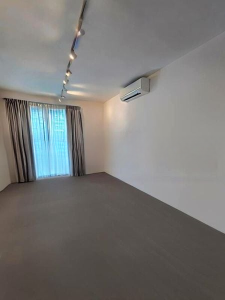 ONE JERVOIS 8