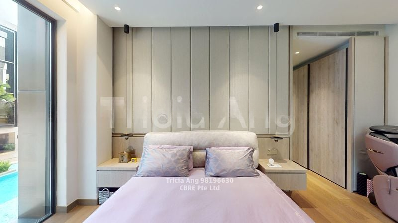 DALVEY HAUS 13