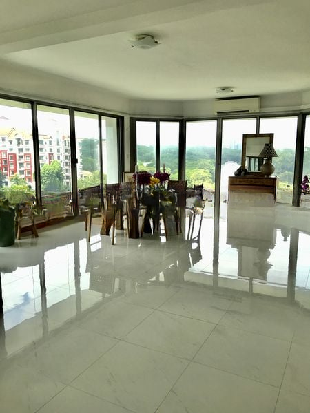 LIEN TOWERS 4