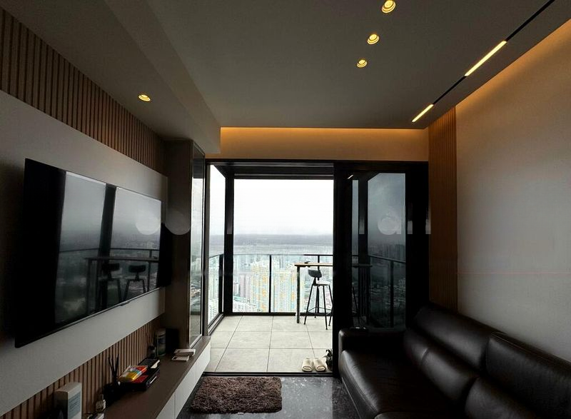 AVENUE SOUTH RESIDENCE 5