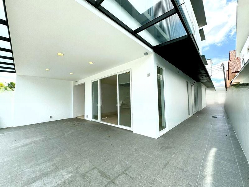 SELETAR HILLS ESTATE 12