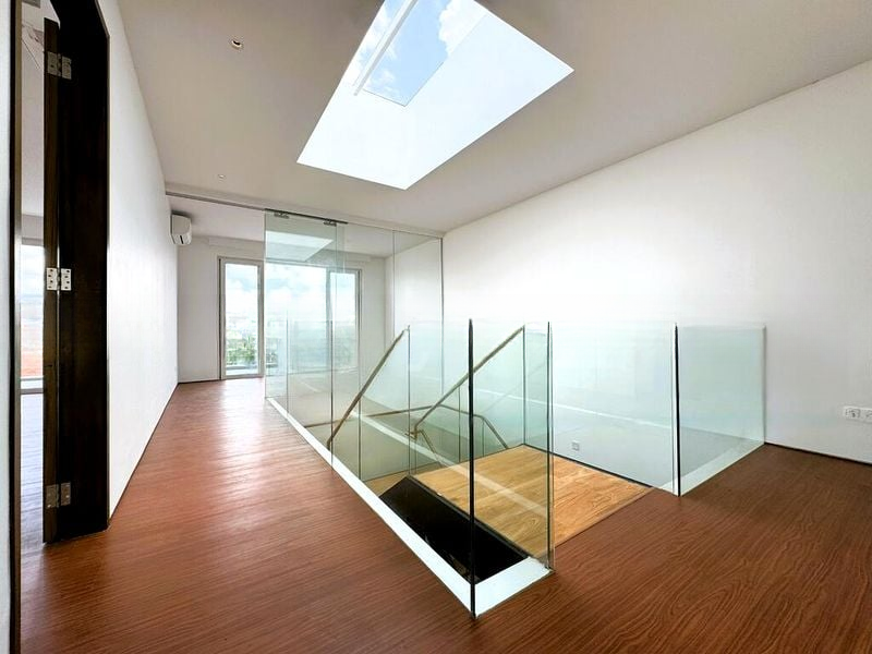 SELETAR HILLS ESTATE 11