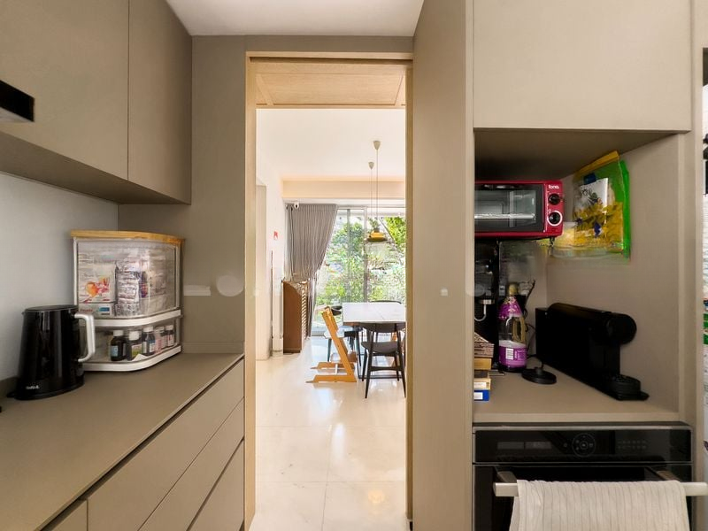 CAIRNHILL RESIDENCES 6