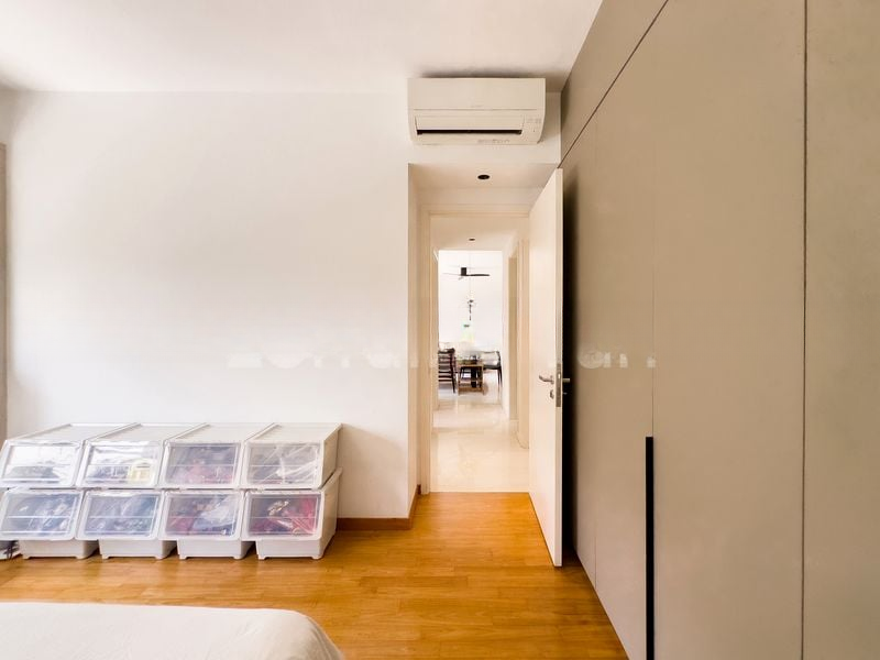 CAIRNHILL RESIDENCES 13