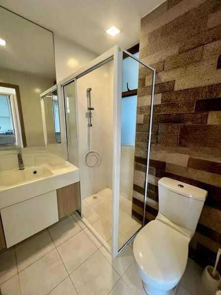 VARSITY PARK CONDOMINIUM 8