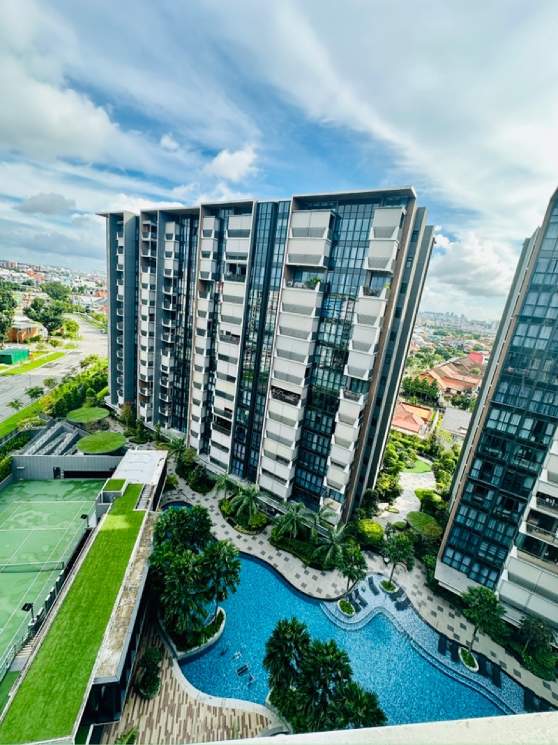 THE GARDEN RESIDENCES 23