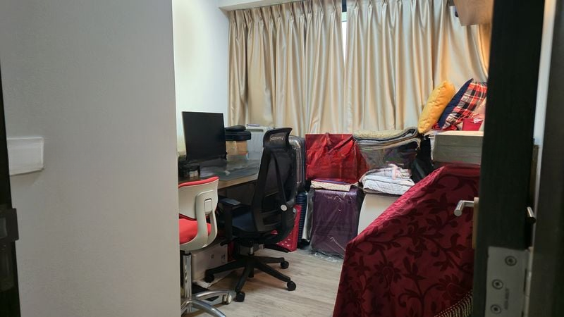 RIVERFRONT RESIDENCES 5