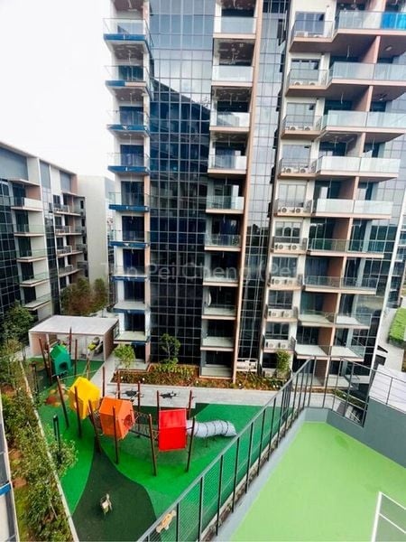 FOURTH AVENUE RESIDENCES 4