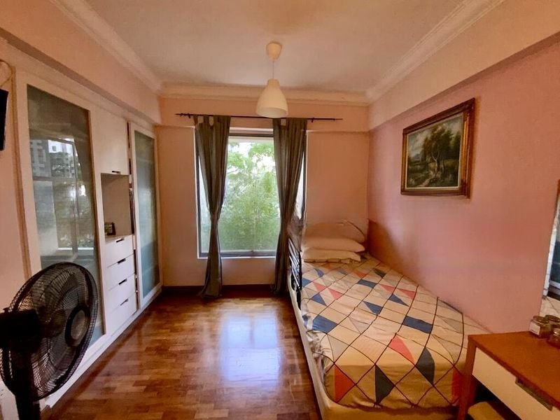 AQUARIUS BY THE PARK 7