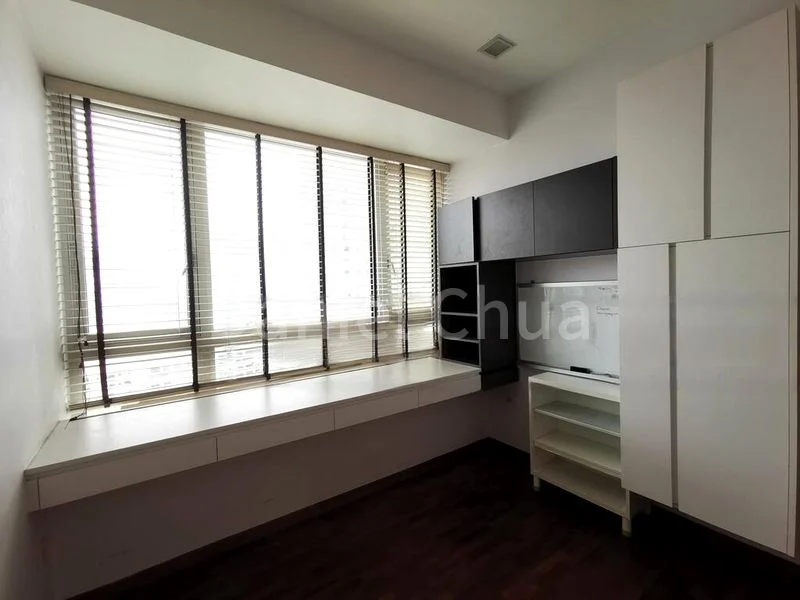 CLOVER BY THE PARK 4