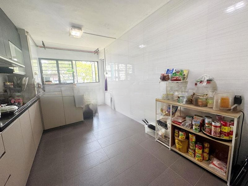 ANG MO KIO AVE 10 13