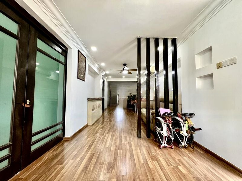 ANG MO KIO AVE 10 12