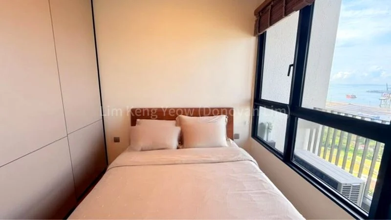 AVENUE SOUTH RESIDENCE 8