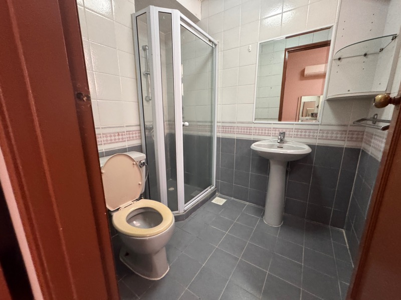 AZALEA PARK CONDOMINIUM 13