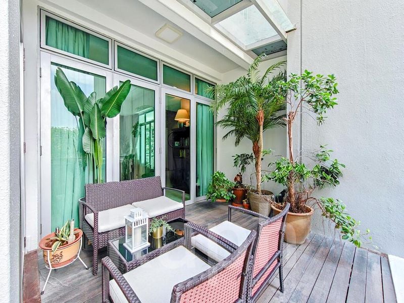 COASTLINE RESIDENCES 14