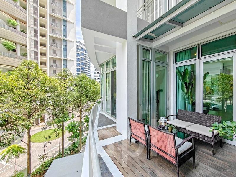 COASTLINE RESIDENCES 15