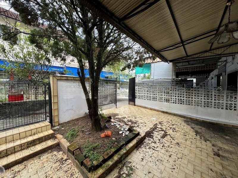 SEMBAWANG HILLS ESTATE 9