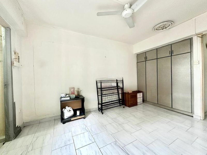 SERANGOON NTH AVE 1 7