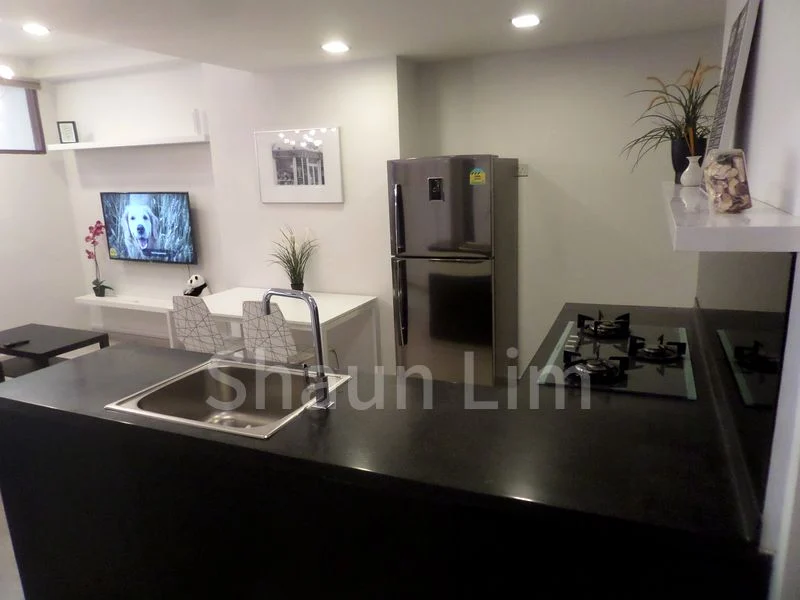 INTERNATIONAL PLAZA 3