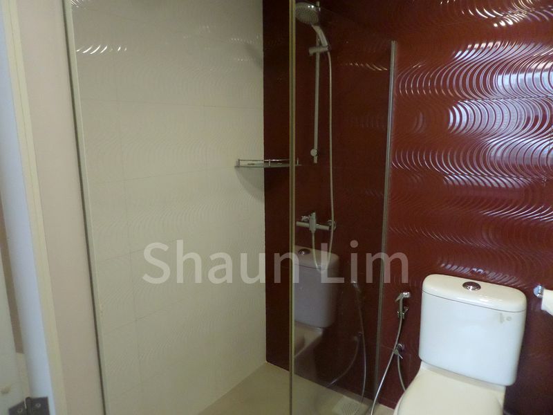 INTERNATIONAL PLAZA 11