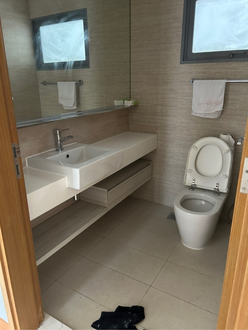 THE SHORE RESIDENCES 11