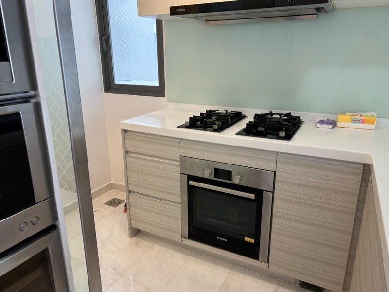 THE SHORE RESIDENCES 12