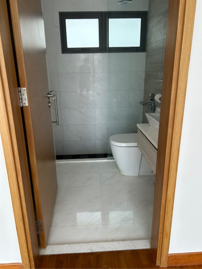 THE SHORE RESIDENCES 10