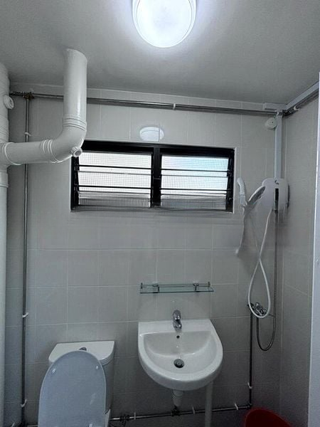 BEDOK RESERVOIR RD 5