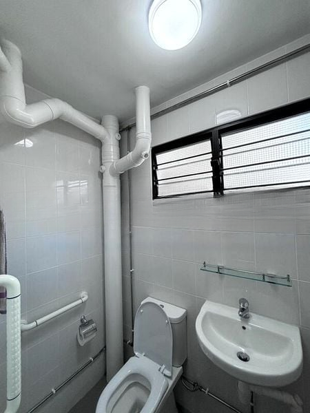 BEDOK RESERVOIR RD 7