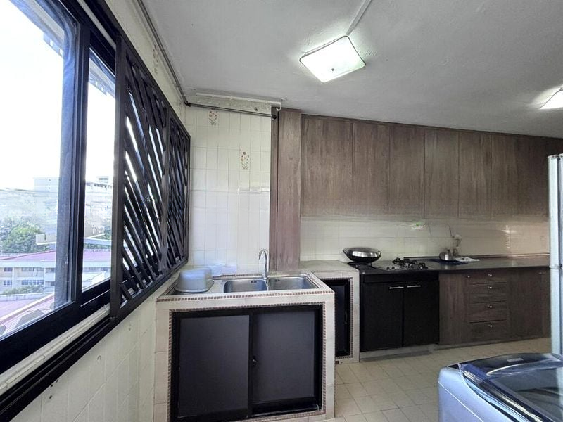 BEDOK RESERVOIR RD 12