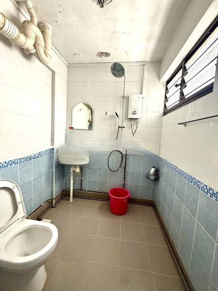 JURONG EAST ST 21 10