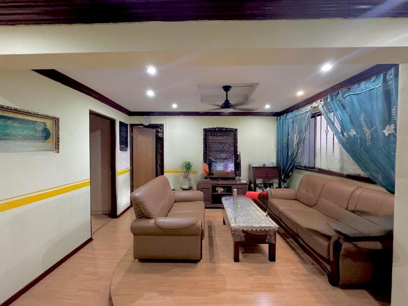 JURONG EAST ST 21 14