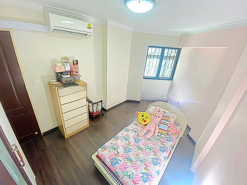 BT BATOK WEST AVE 5 12