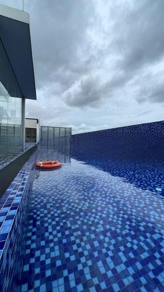ROYCE RESIDENCES 5