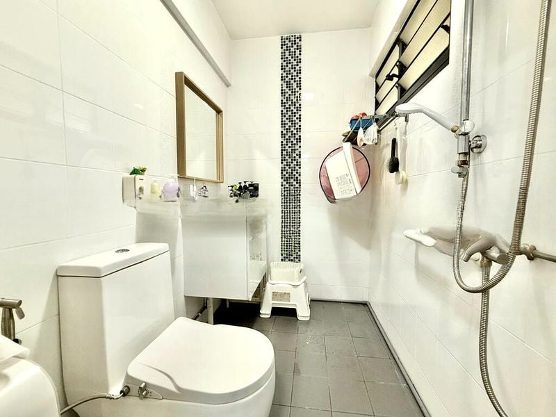 BEDOK RESERVOIR RD 6