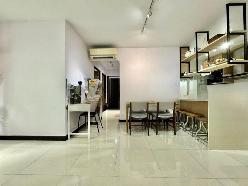 BT BATOK WEST AVE 6 7