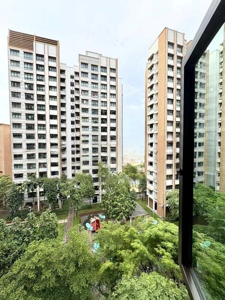 BUANGKOK CRES 12