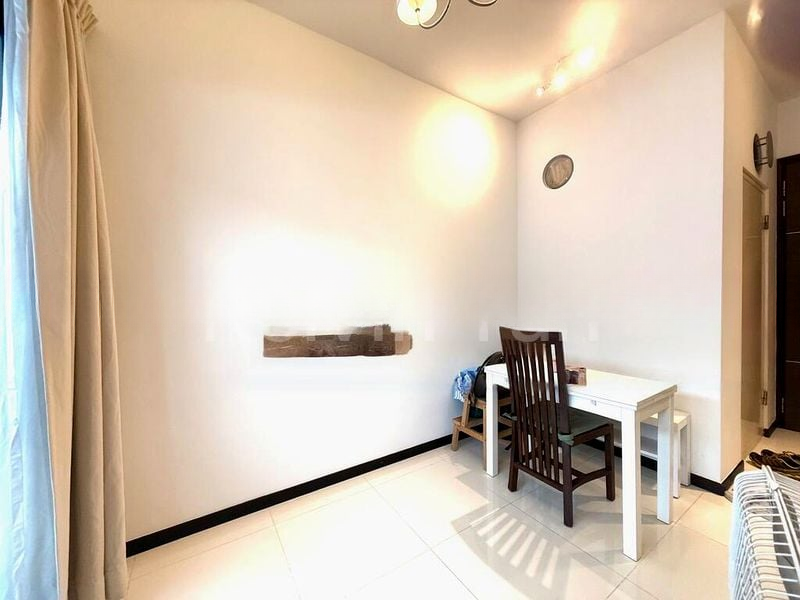CRYSTAL HEIGHTS 5