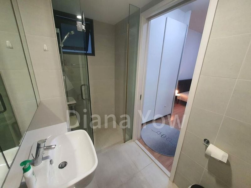 THE LAKEFRONT RESIDENCES 2