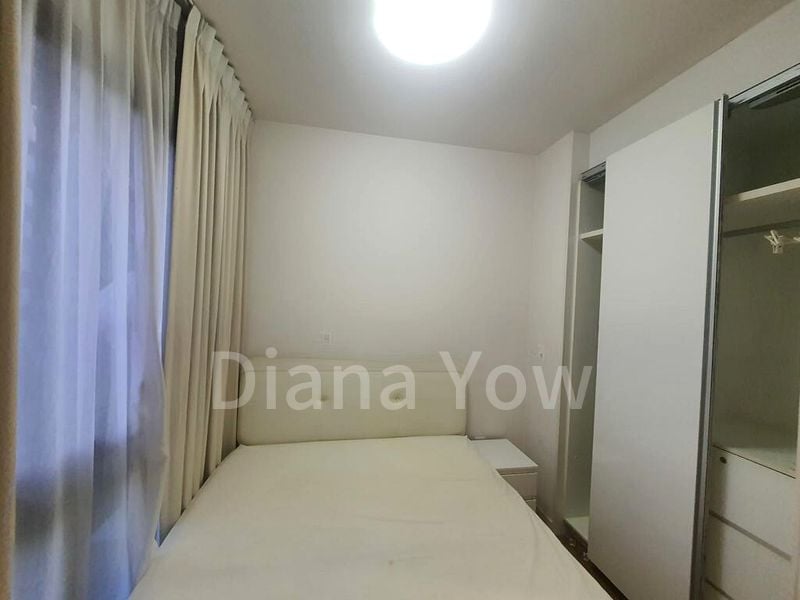 THE LAKEFRONT RESIDENCES 4