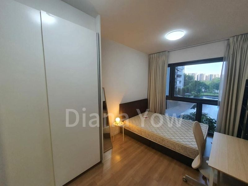 THE LAKEFRONT RESIDENCES 7